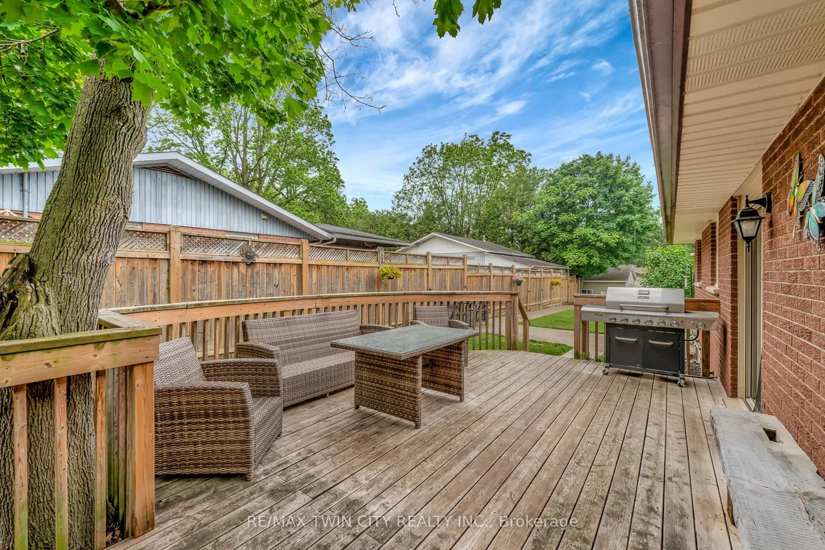 22 Victoria Street, ON N0B 1L0