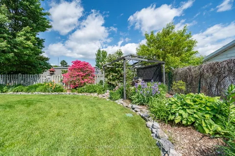 1315 Blakely Crescent, ON K8A 6Z9