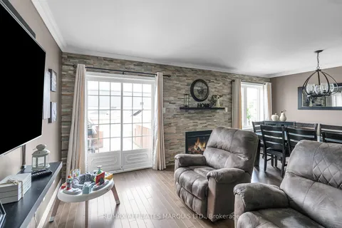 110 Heritage Pl Place, ON K6J 5V5