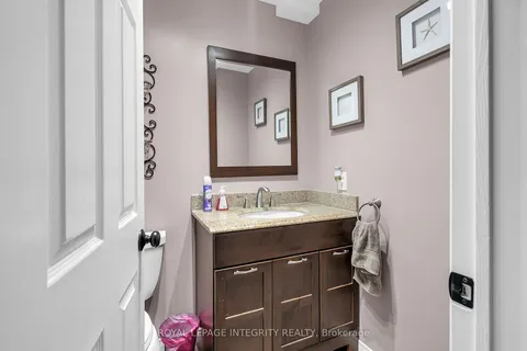 110 Heritage Pl Place, ON K6J 5V5
