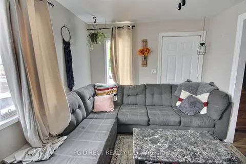 125 College Street, ON K8P 2G3