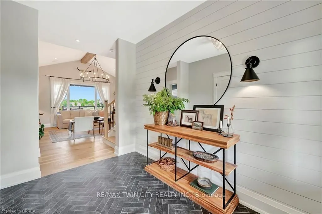 61 Hammond Road, ON N3T 5L4