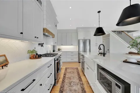 61 Hammond Road, ON N3T 5L4