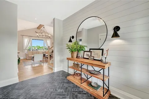 61 Hammond Road, ON N3T 5L4