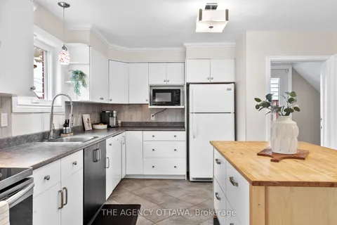 659 Alesther Street, ON K1K 1H8