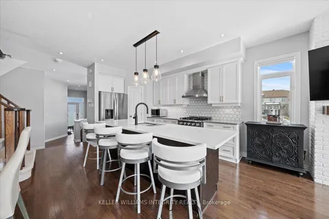 381 Cooks Mill Crescent, ON K1V 2N2