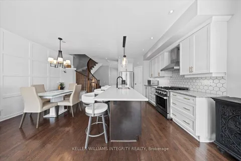 381 Cooks Mill Crescent, ON K1V 2N2