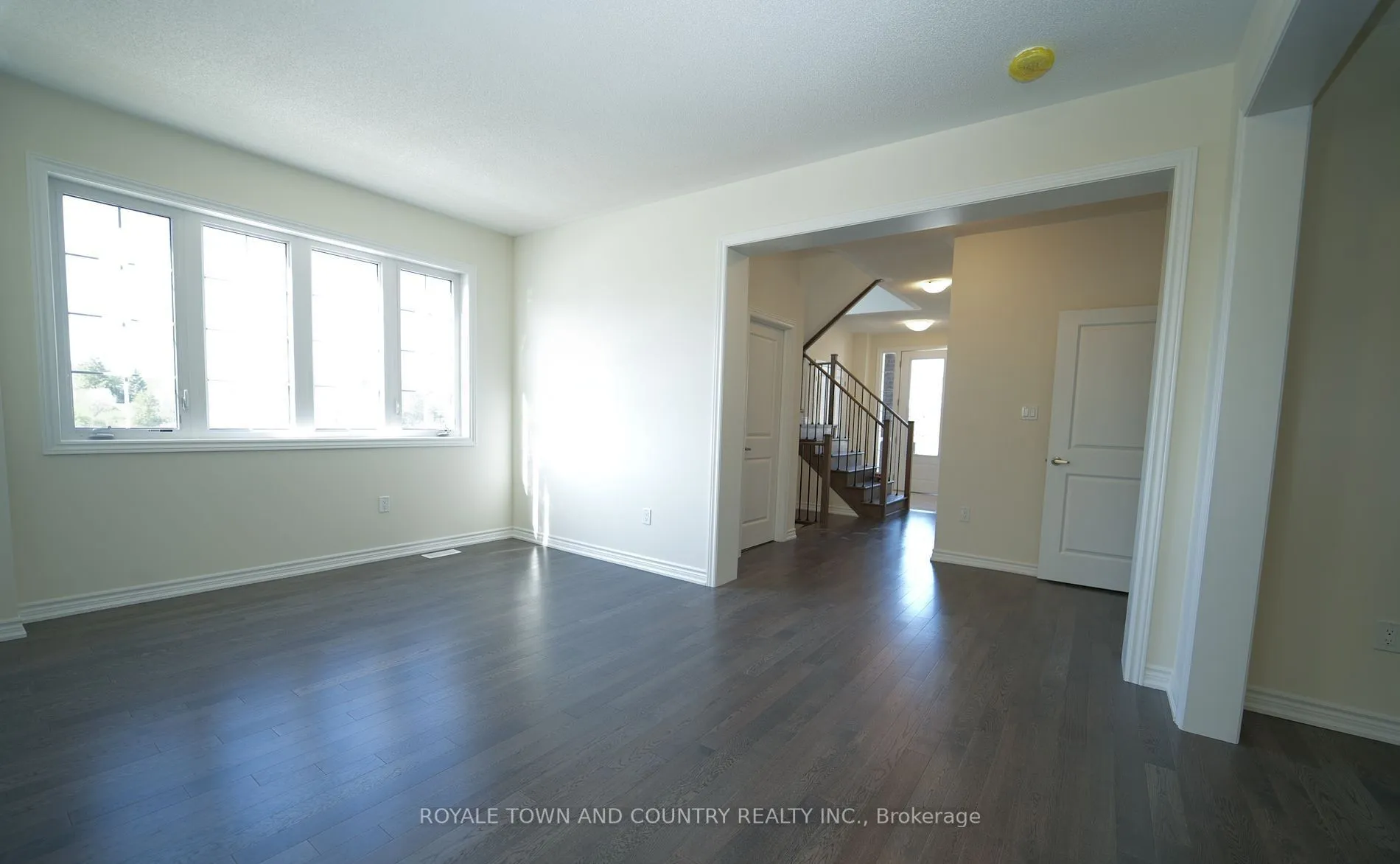 29 Hennessey Crescent, ON K9V 0P3