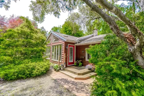 8 Clarence Street, ON L0S 1L0