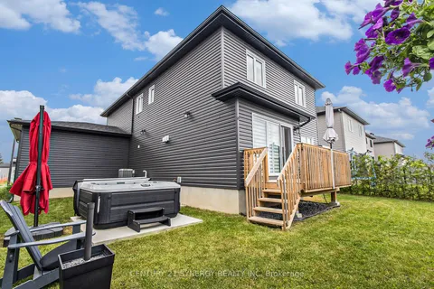 612 Geneva Crescent, ON K0A 1W0