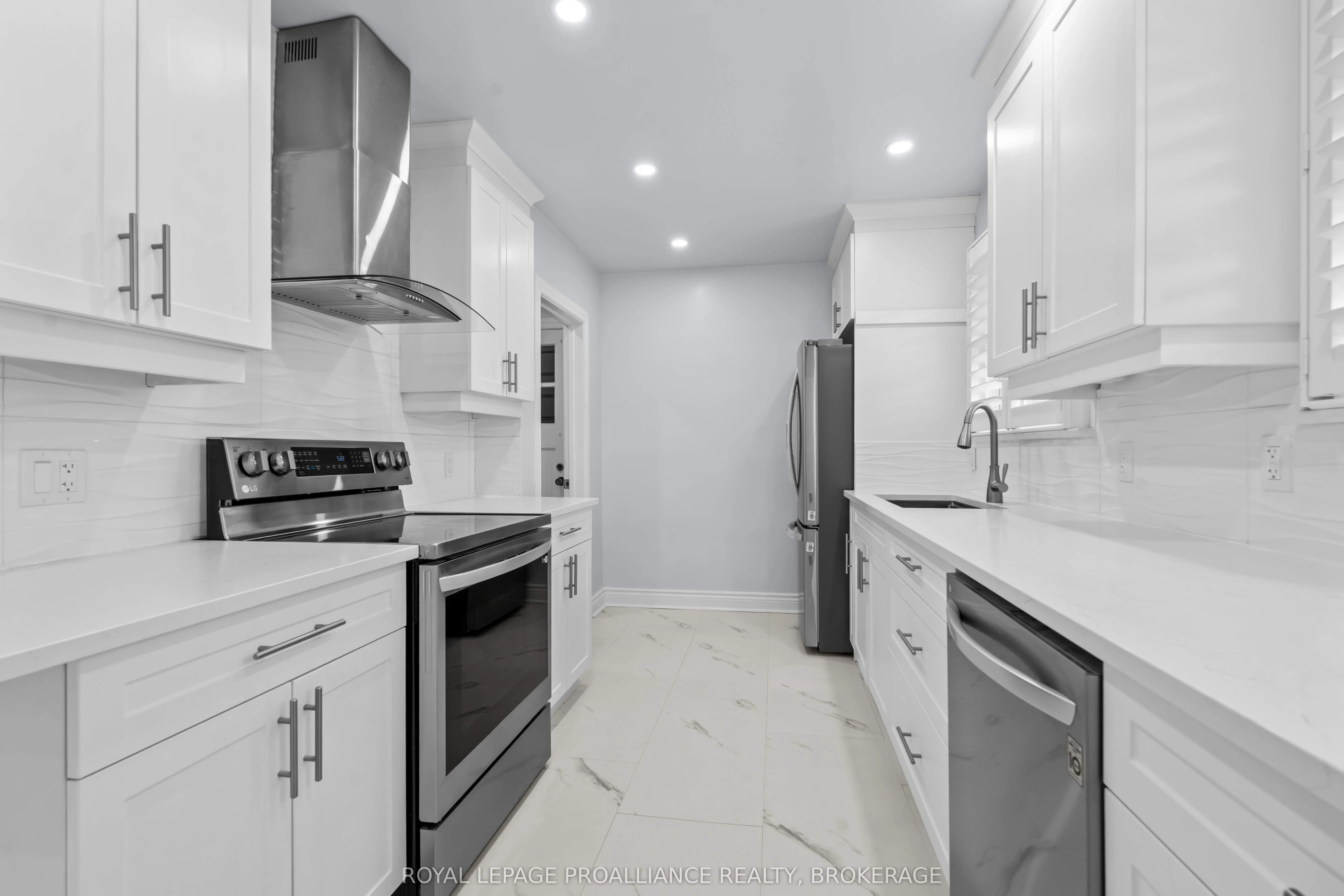 48 Ellerbeck Street, ON K7L 4H7