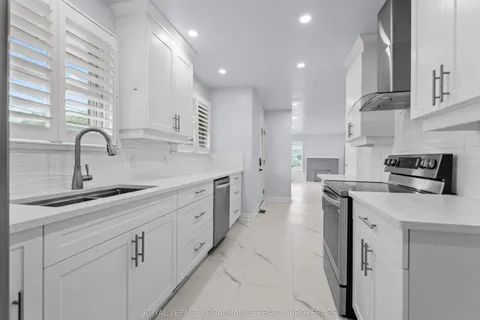 48 Ellerbeck Street, ON K7L 4H7