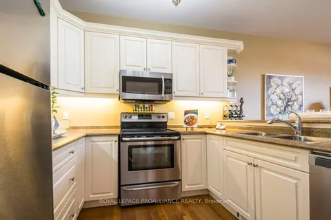 60 Princeton Place, ON K8N 0B3