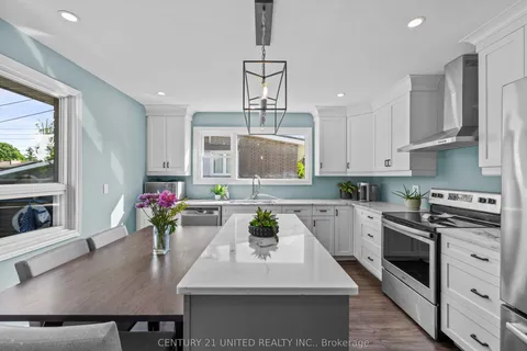 1056 Glebemount Crescent, ON K9H 6M3