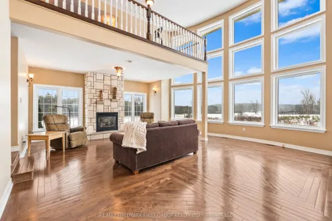 1461 ENGLISH Way, ON K7L 0C2