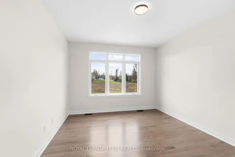 62 Hogan Drive, ON K7S 0H8