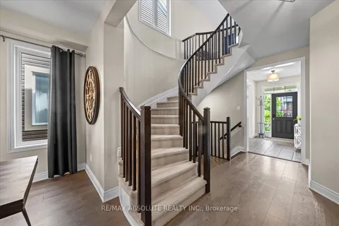 778 Rosehill Avenue, ON K2S 1B9