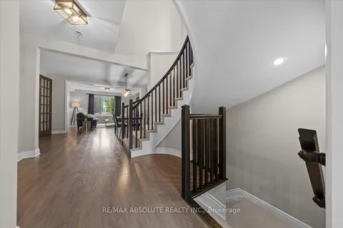 778 Rosehill Avenue, ON K2S 1B9