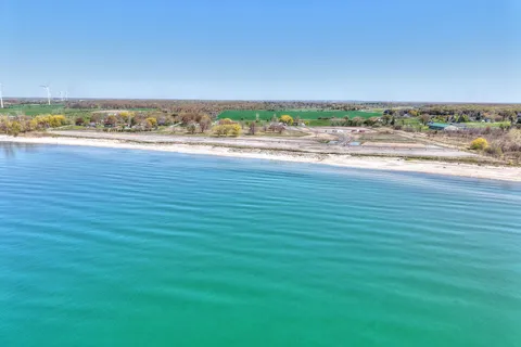 11705 Lakeshore Road, ON L3K 5V4