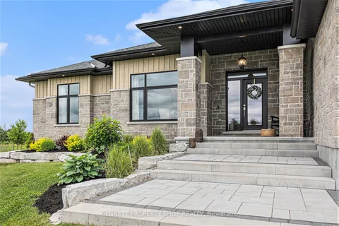 408 Gaelic Glen Ridge, ON K0A 1B0