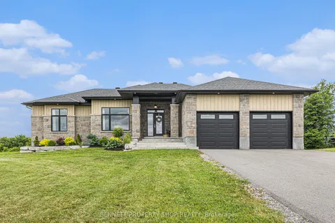 408 Gaelic Glen Ridge, ON K0A 1B0