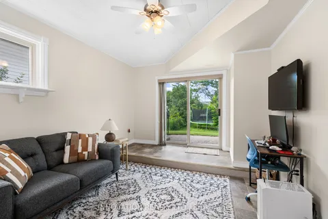 194 Hogan Avenue, ON K7A 4P8