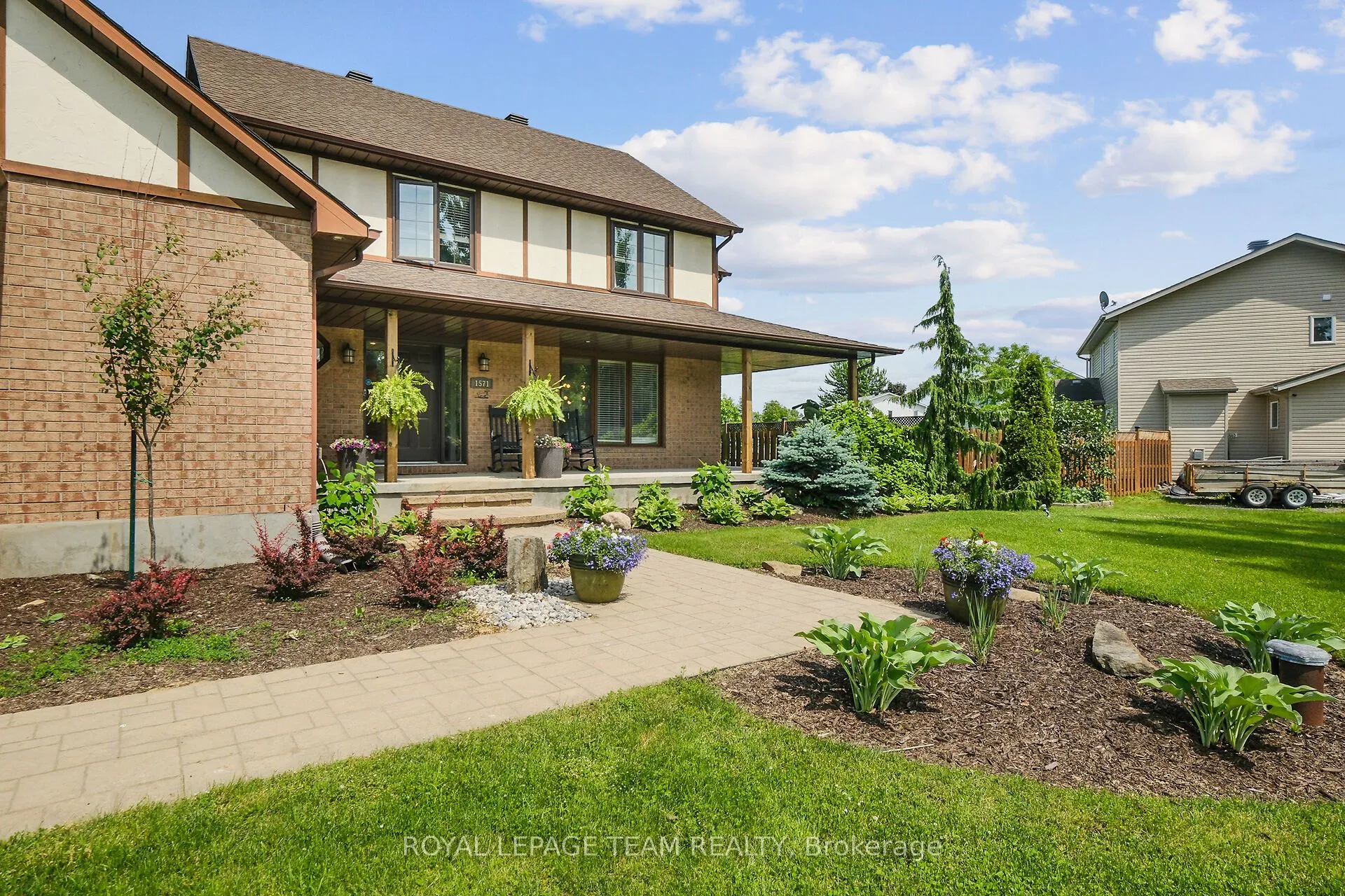 1571 STANLEYFIELD Crescent, ON K4P 1M7