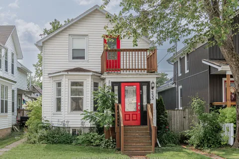 233 North Street, ON K7G 1L9