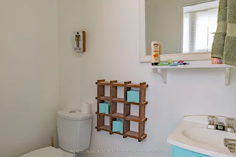 233 North Street, ON K7G 1L9