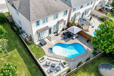3027 Freshwater Way, ON K2J 3V5