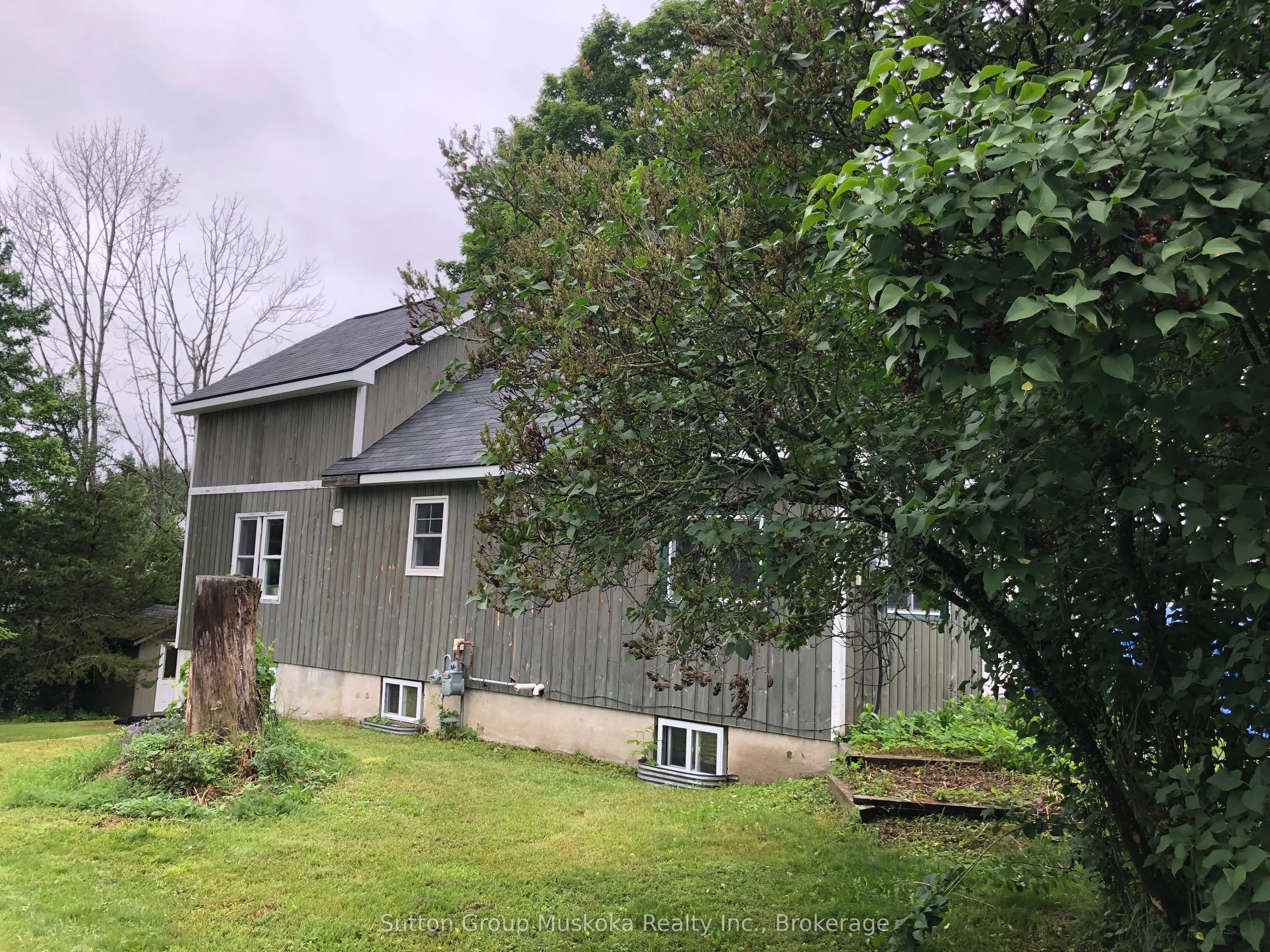 27 Henry Street, ON P1H 1V5