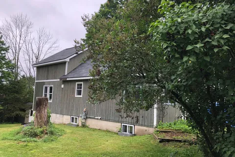 27 Henry Street, ON P1H 1V5