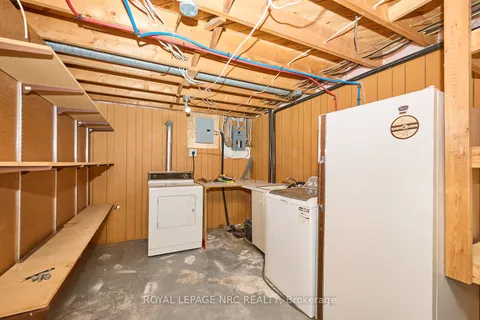 4206 Glenayr Avenue, ON L2E 6J9