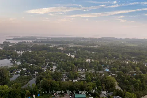 164 Lone Pine Road, ON L0K 1S0