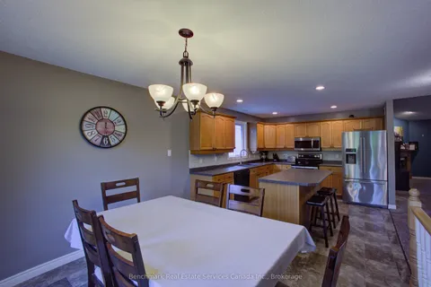 5 Oakwood Court, ON N4X 1B2