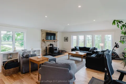 1565 B Line, ON N0H 2L0