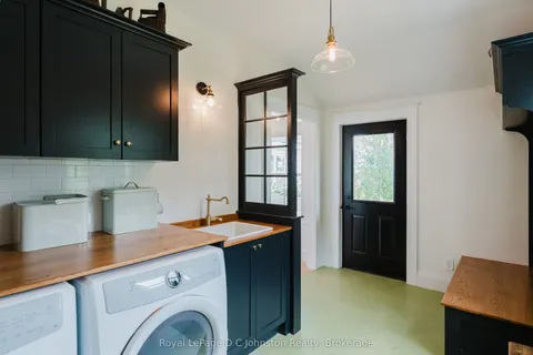 1565 B Line, ON N0H 2L0