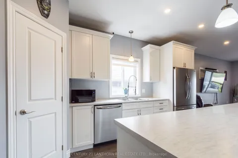 64 Redwood Drive, ON K8N 0K4