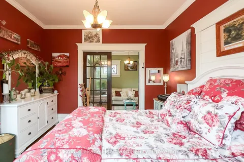 132 Elgin Avenue, ON N7A 1K6