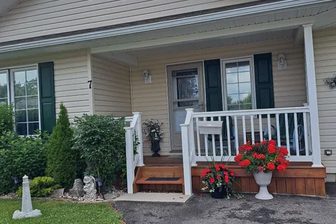7 Kellestine Drive, ON N7G 0C5