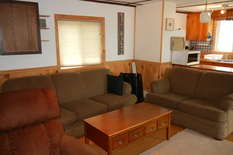 37 Goldfinch Lane, ON K0L 1A0