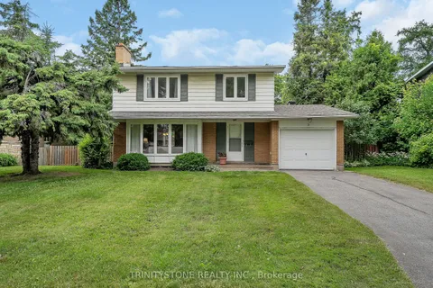 7 Pulford Crescent, ON K2B 6L6
