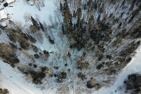 15 Robert Road, ON P1H 2J4