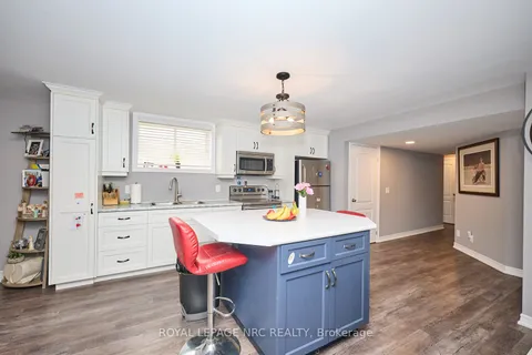 14 Lamb Crescent, ON L2V 0G8