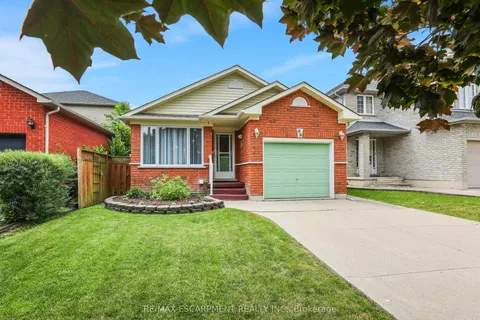 68 Hillcroft Drive, ON L8J 3W9