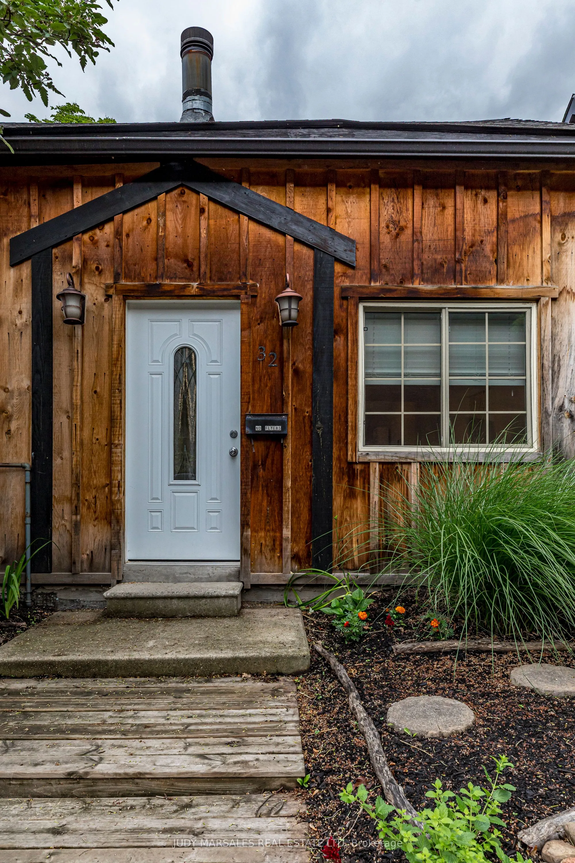 32 Pearl Street, ON L8P 3W6