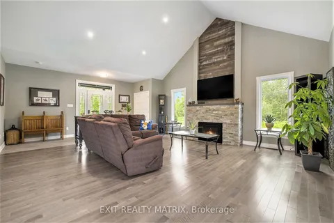 3253 Maisonneuve Road, ON K0A 3N0