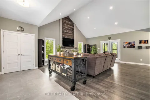 3253 Maisonneuve Road, ON K0A 3N0