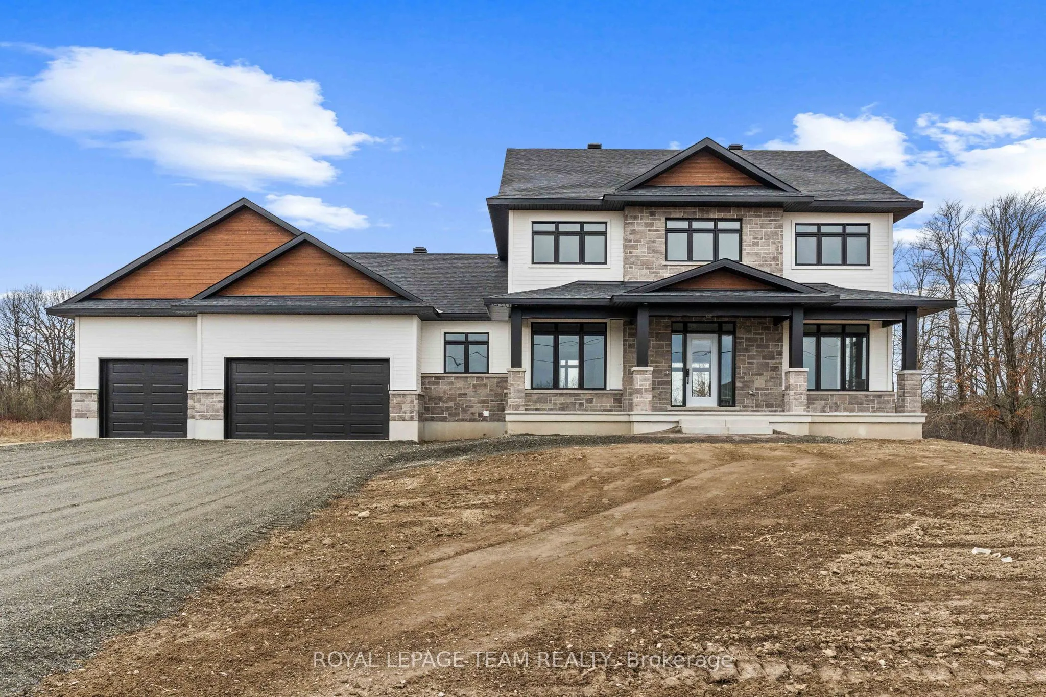 71 HOGAN Drive, ON K7S 0H8