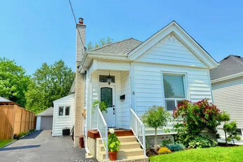 4 Rosewood Avenue, ON N5Z 1K9